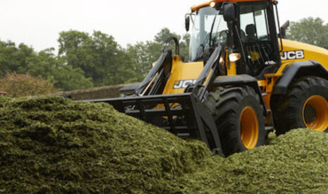 La nouvelle agro-chargeuse JCB 418S présentée en France au salon de l’herbe