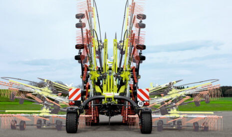Lancement d&rsquo;une nouvelle génération d&rsquo;andaineurs double rotor à dépose centrale CLAAS