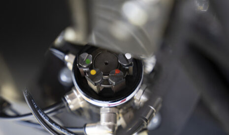 Nouvelles presses à balles rondes à chambre variable avec régulation de la pression de pressage optimisée
