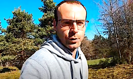 Broyage des genêts et ronces près de la prairie des brebis