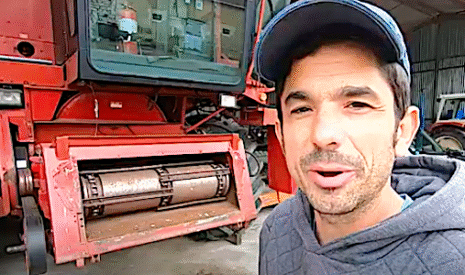 Remplacement d’un câble de la boite de vitesse de la moissonneuse