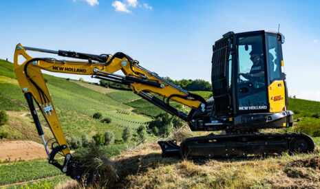 New Holland lance une nouvelle gamme de mini-pelles