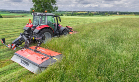 Nouvelle faucheuse à tambours PZ 3015  conçue pour les conditions difficiles