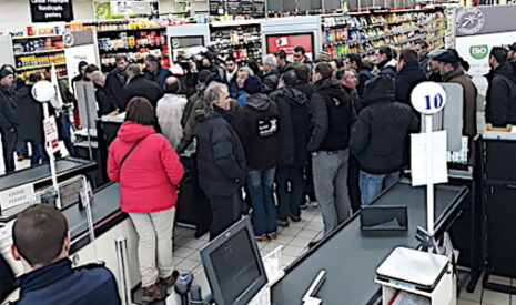 Le mercredi, c’est jour de manifestation contre la grande distribution