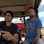La moisson touristique, avec un passager dans la cabine !