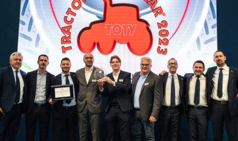 New Holland’s new-generation T4.120 F specialty tractor wins “Best of Specialized” title at Tractor of the Year 2023 Awards