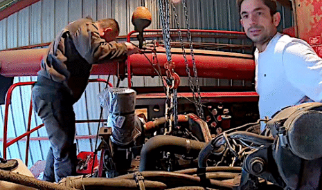 Comment monter et faire fonctionner un moteur neuf sur sa moissonneuse