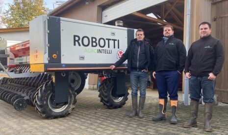 Le leader français de l&rsquo;agriculture de précision rejoint la famille ROBOTTI