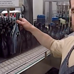 Trois vidéos pour tout savoir sur l’embouteillage du champagne