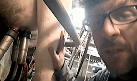 La traite des vaches expliquée en détails par l’éleveur