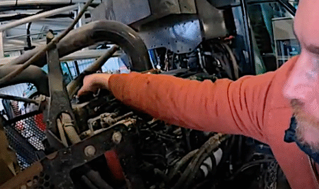 La vidange de l’automoteur agricole