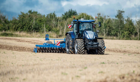 New Holland présente le T7 Long Power Command PLM Intelligence