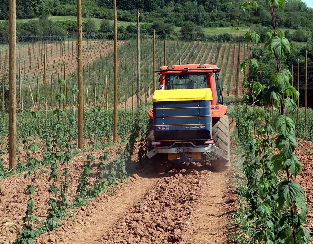 Nouvel Épandeur Bogballe L15Wpour les fruits, le houblon, la vigne et les cultures