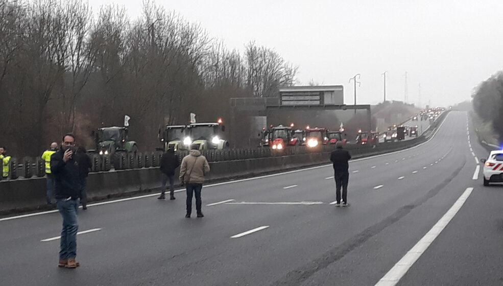 Manifestations des agriculteurs: le black friday
