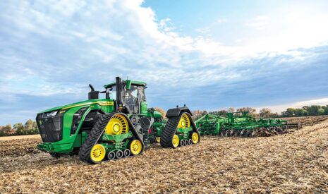 John Deere fait passer le tracteur 9RX au niveau supérieur avec trois nouveaux modèles