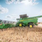 John Deere présente les nouvelles moissonneuses-batteuses S7