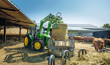 John Deere présente le nouveau tracteur 5M avec nouvelles boîtes de vitesses et système AutoTracTM intégré