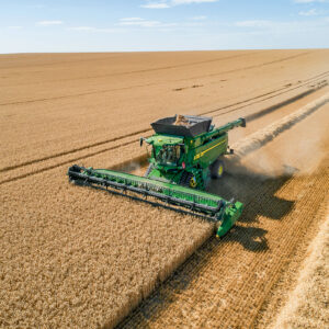 t5 t6 combines focus on operator comfort and harvesting technology 01