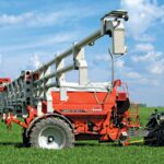 Semer les couverts avant moisson avec efficacité avec le distributeur d’engrais pneumatique AERO GT 60.1