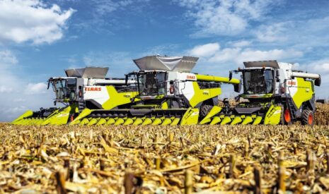 Nouvelle génération de cueilleurs à maïs plus performants que jamais avec CLAAS ROVIO 4 