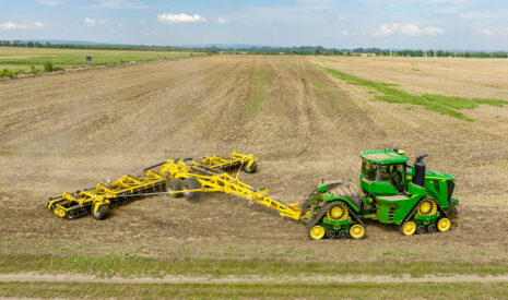 Un déchaumeur Bednar encore plus large pour votre tracteur puissant