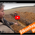 Au fond du trou pour déboucher les drains !
