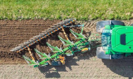 AMAZONE intègre un nouveau système de rouleaux de rappui à ses charrues