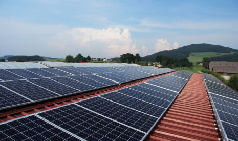 Comment assurer l’installation photovoltaïque d’une toiture ?