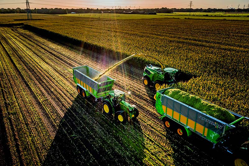 john deee f9 1000 corn harvesting