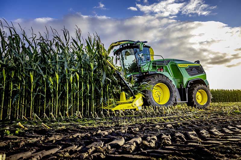 john deere f8 600 corn harvesting