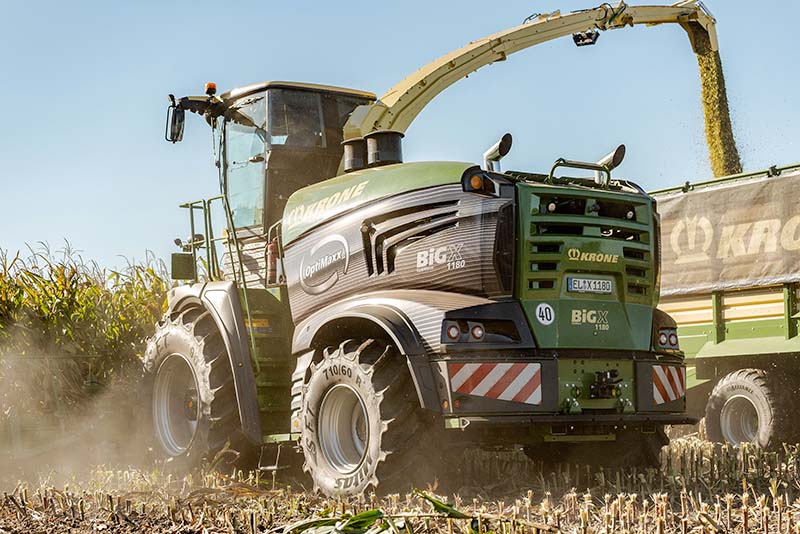 Ensileuse KRONE BiG X 1180 au travail