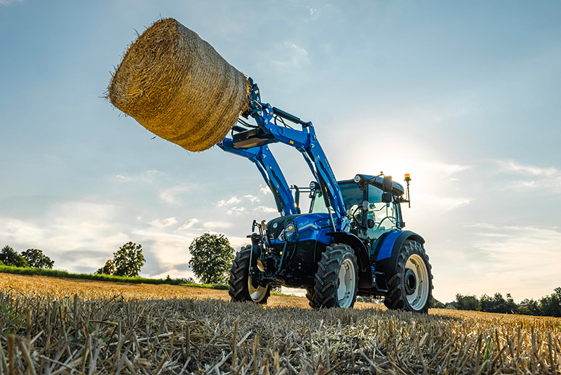 Nouveaux T5S : puissance, maniabilité SuperSteer™ et confort optimisé