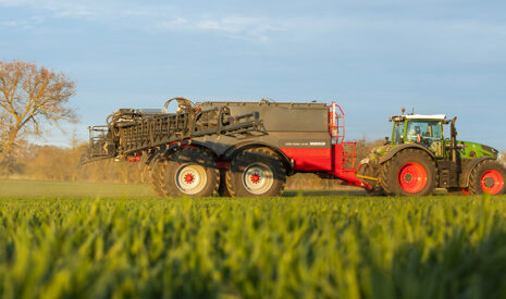 HORSCH lance la production en série de son premier épandeur d’engrais pneumatique