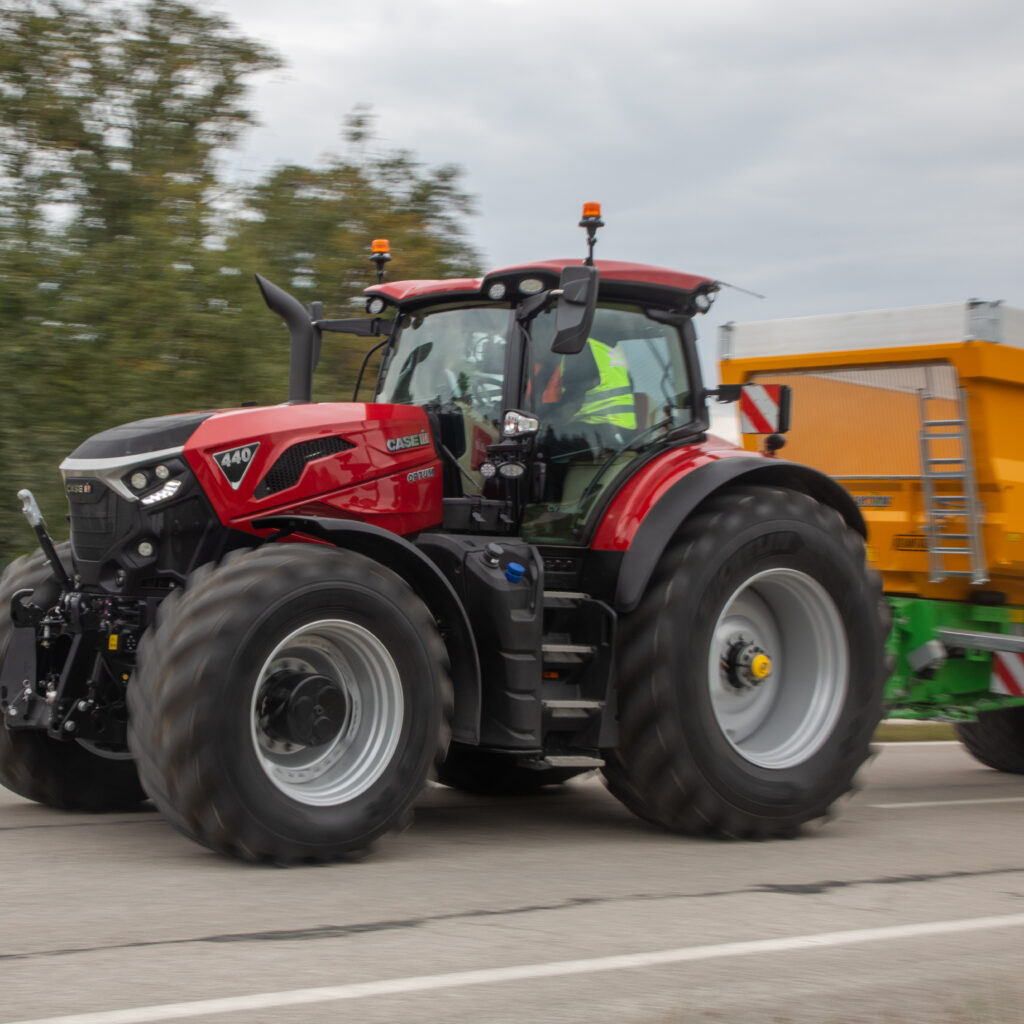 Tracteur Case IH Optum 440.