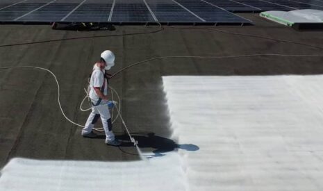 Réduisez vos factures grâce au cool roofing face à la crise