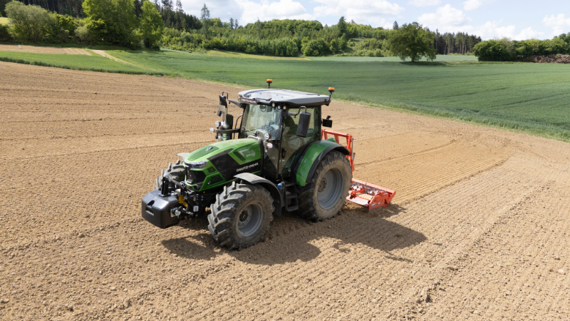 Le DEUTZ-FAHR 6145C allie puissance et maniabilité dans la Série 6C
